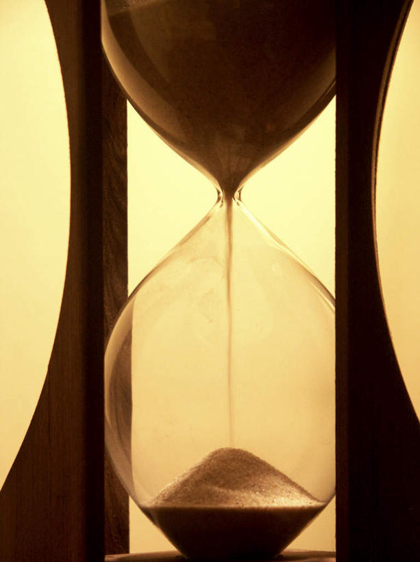 无人,竖图,室内,特写,白天,正面,静物,计时器,沙漏,阴影,黄色背景,时间,反射,沙子,影子,计时,一个,摄影,影棚,单个,定时器,准确,精准,彩图,影棚拍摄,拍摄