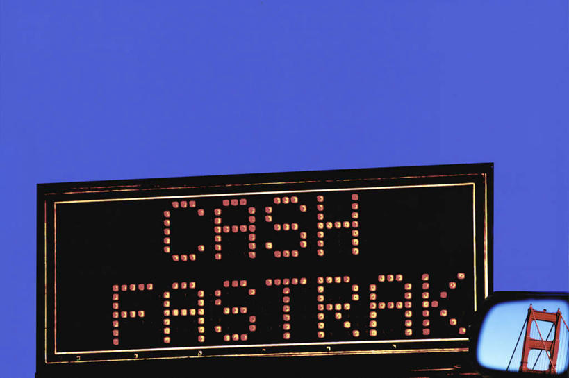 无人,横图,室外,仰视,度假,安全,显示器,美景,镜子,城市风光,城市,大桥,桥梁,美国,反射,英文,标志,屏幕,文字,字符,字母,景观,桥,娱乐,标识,显示屏,拱桥,排列,蓝色,蓝天,天空,天,享受,休闲,景色,放松,后视镜,英文字母,悬索桥,镜像,北美,北美洲,生命,镜面,加利福尼亚,美洲,金门大桥,输出设备,加州,加利福尼亚州,金州,黄金州,金门海峡,桁架拱桥,光学,北亚美利加洲,亚美利加洲,侧视镜,摆列,彩图,低角度拍摄,布列,分列