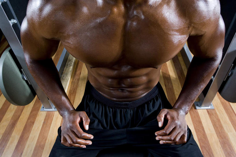 西方人,肌肉,健壮,一个人,健身房,坐,横图,俯视,室内,白天,锻炼,运动,举重,杠铃,地板,欧洲,非洲,黑人,欧洲人,仅一个男性,仅一个人,撑,裤子,地面,娱乐,运动器械,裸露,木地板,仅一个年轻男性,黑色,享受,休闲,健康,健身器械,放松,活力,力量,青春,撑着,健美,强壮,瘦身,裸,健身器材,塑形,室内运动,杠铃操,体育,杠铃运动,男人,男性,年轻男性,非洲人,坐着,半身,彩图,高角度拍摄,健身,健身馆,运动器材,举重运动