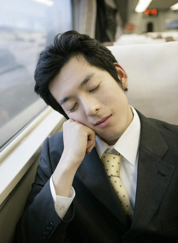 东方人,一个人,商务人士,商务男性,坐,闭眼,睡,竖图,室内,白天,正面,衬衫,窗户,铁路,亚洲,仅一个男性,仅一个人,撑,套装,朦胧,模糊,托腮,黄种人,列车,玻璃窗,座位,仅一个年轻男性,车窗,托,高铁,托下巴,商务装,工薪阶层,高速铁路,坐位,男人,男性,年轻男性,亚洲人,白领,上班族,闭眼睛,闭着眼,闭着眼睛,困,困觉,寝息,睡觉,坐着,半身,彩图,衬衣