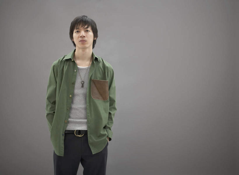 东方人,一个人,站,横图,室内,白天,正面,亚洲,仅一个男性,仅一个人,灰色背景,服装,注视,休闲装,黄种人,仅一个年轻男性,衣服,绿色,观察,看,站着,休闲,休闲服,摄影,服饰,影棚,观看,察看,双手插袋,关注,手插袋,双手抄兜,双手放兜,男人,男性,年轻男性,亚洲人,插兜,两手抄兜,两手放兜,手插兜,手放口袋,站立,半身,彩图,影棚拍摄,拍摄,手抄兜