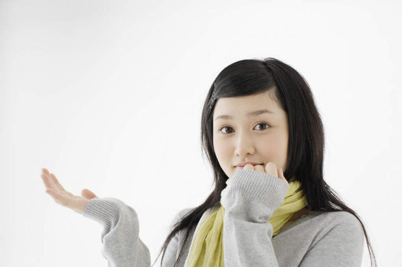 东方人,手,一个人,笑,微笑,横图,室内,白天,白色背景,正面,鸟,亚洲,双手,仅一个年轻女性,仅一个女性,仅一个人,撑,服装,装饰,鸟类,托腮,注视,休闲装,黄种人,衣服,绿色,灰色,围巾,观察,看,托,休闲,温暖,手部,休闲服,摄影,服饰,影棚,围脖,观看,保暖,华丽,点缀,察看,御寒,关注,托下巴,鸥,银鸥,衬托,美观,雅致,雅观,黑背鸥,黄腿鸥,年轻女性,女人,女性,亚洲人,半身,彩图,影棚拍摄,拍摄