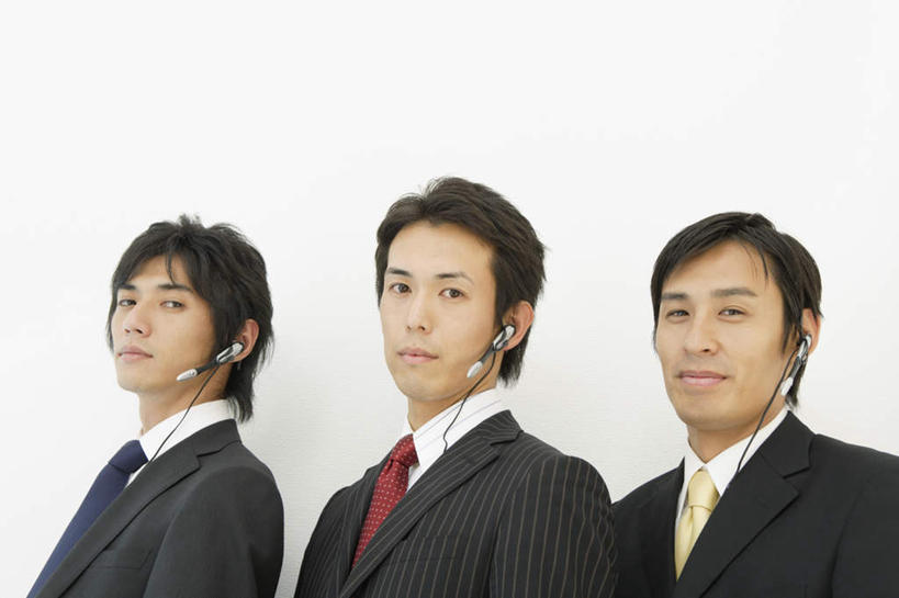 东方人,三个人,同事,商务人士,商务男性,站,横图,室内,白天,白色背景,正面,衬衫,通讯,成功,合作,团队,集体,信心,客服,亚洲,一排,阴影,套装,整齐,反射,信息,影子,领带,话务员,注视,黄种人,队伍,排列,三个,耳机,耳麦,话筒,观察,看,站着,服务,通信,摄影,影棚,观看,协调,察看,麦克风,领导,头戴式耳麦,成就,队列,关注,销售,商务装,合伙,领袖,工薪阶层,客服人员,电话销售,接待员,男人,男性,年轻男性,亚洲人,白领,接线员,上班族,站立,半身,彩图,影棚拍摄,衬衣,拍摄,头戴式耳机