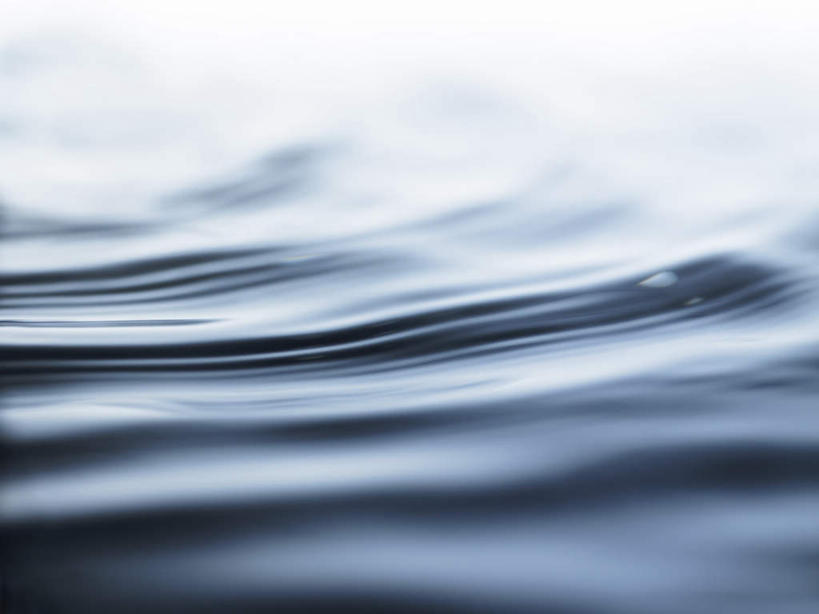 无人,横图,俯视,室内,特写,白天,水,静物,阴影,波纹,朦胧,模糊,光线,螺旋,液体,影子,水滴,涟漪,水纹,阳光,波浪,摄影,影棚,水晕,彩图,高角度拍摄,影棚拍摄,拍摄