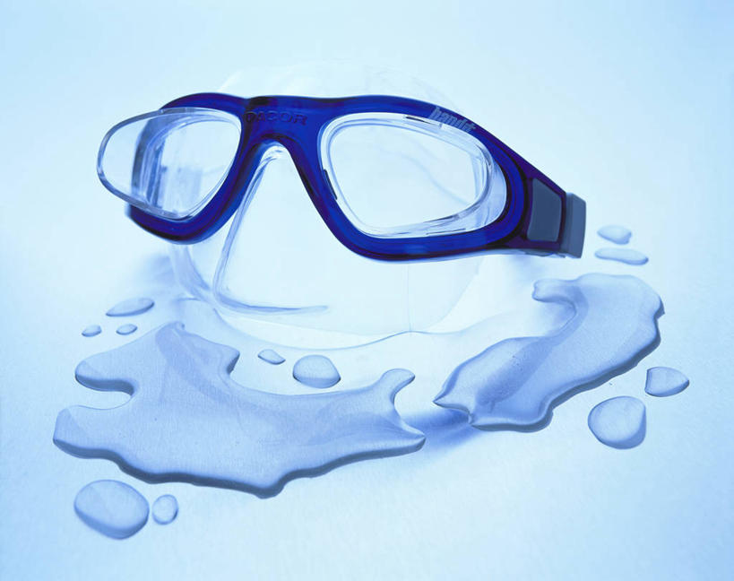 无人,横图,室内,特写,白天,正面,水,一副,阴影,蓝色背景,反射,眼镜,液体,影子,泳镜,水滴,蓝色,游泳眼镜,摄影,影棚,彩图,影棚拍摄,拍摄