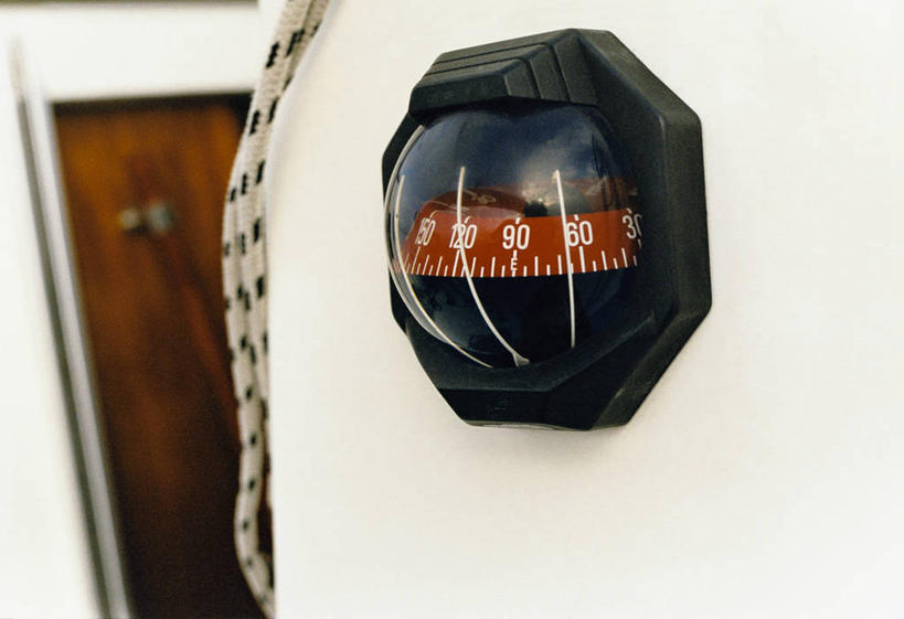 无人,横图,室内,特写,白天,正面,仪器,科技,静物,科学,标志,数字,文字,字符,方向,历史,标识,指南针,指示,地理,阿拉伯数字,罗盘,科学技术,指向,指北针,司南,发明,罗盘针,基准,彩图,地质