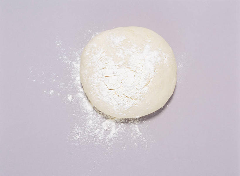 无人,横图,俯视,室内,特写,白天,餐桌,桌子,许多,阴影,紫色背景,反射,粉末,影子,面饼,面粉,粮食,白色,粉,摄影,影棚,餐台,农产品,原材料,粉状,彩图,高角度拍摄,影棚拍摄,拍摄