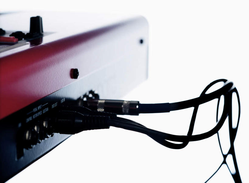 无人,横图,俯视,室内,特写,白天,白色背景,电子,静物,阴影,艺术,电力,反射,插头,电线,线,影子,电能,音乐,线路,一个,红色,摄影,影棚,单个,电,电源,电源线,接口,调音台,能量,彩图,高角度拍摄,影棚拍摄,拍摄