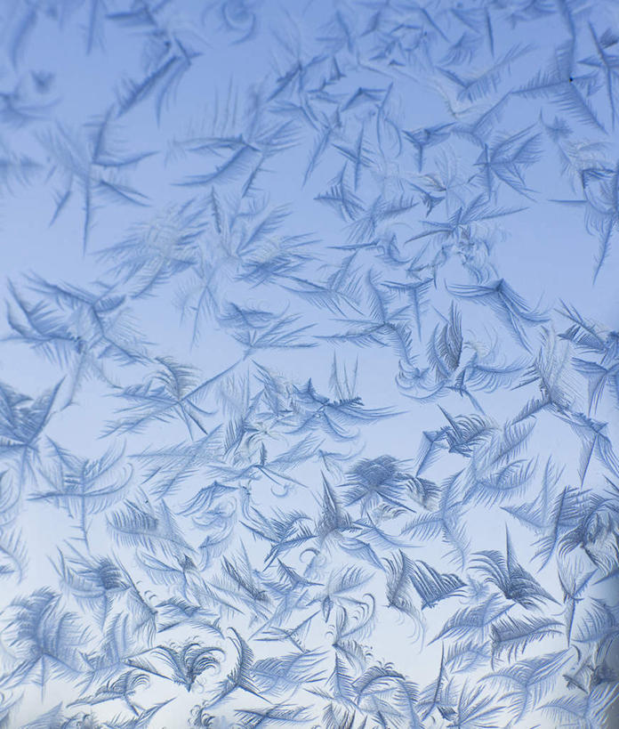 无人,竖图,室外,特写,白天,正面,窗户,许多,结冰,冬季,冬天,美丽,玻璃窗,冰晶,寒冷,冰冷,优美,严寒,冰霜,冰凉,酷寒,凛冽,凛凛,极冷,瑰丽,锦绣,彩图