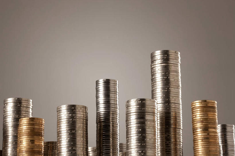 无人,银行,横图,留白,赚钱,钱,人民币,静物,北京,中国,亚洲,一堆,许多,堆叠,堆积,灰色背景,丰富,钱币,很多,概念,储蓄,财富,金融,投资,摄影,生长,经济,堆,利润,流通,贸易,东亚,发展,计划书,繁荣,膨胀,想法,货币,现金,硬币,彩图,影棚拍摄,财会