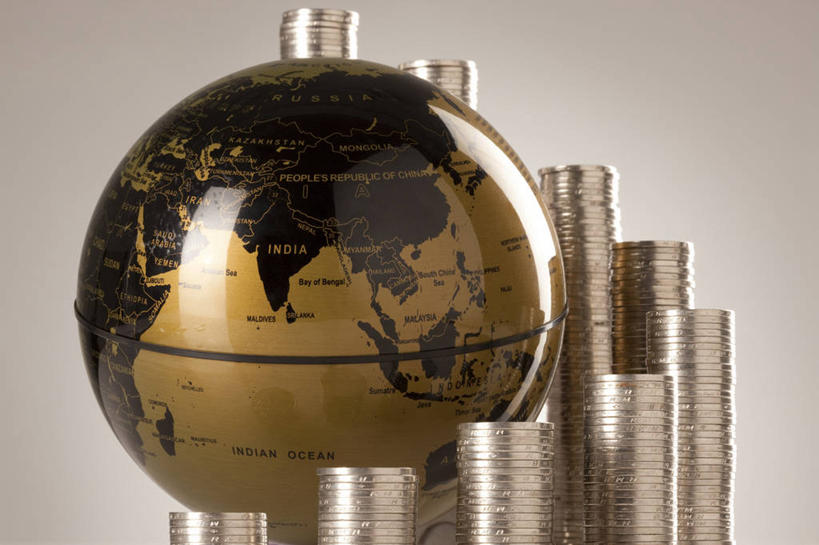 无人,银行,横图,特写,商务,钱,人民币,静物,北京,中国,亚洲,一堆,许多,堆叠,堆积,灰色背景,丰富,地球仪,钱币,很多,概念,财富,金融,投资,摄影,经济,堆,利润,流通,贸易,东亚,发展,计划书,繁荣,想法,货币,现金,硬币,彩图,影棚拍摄,财会