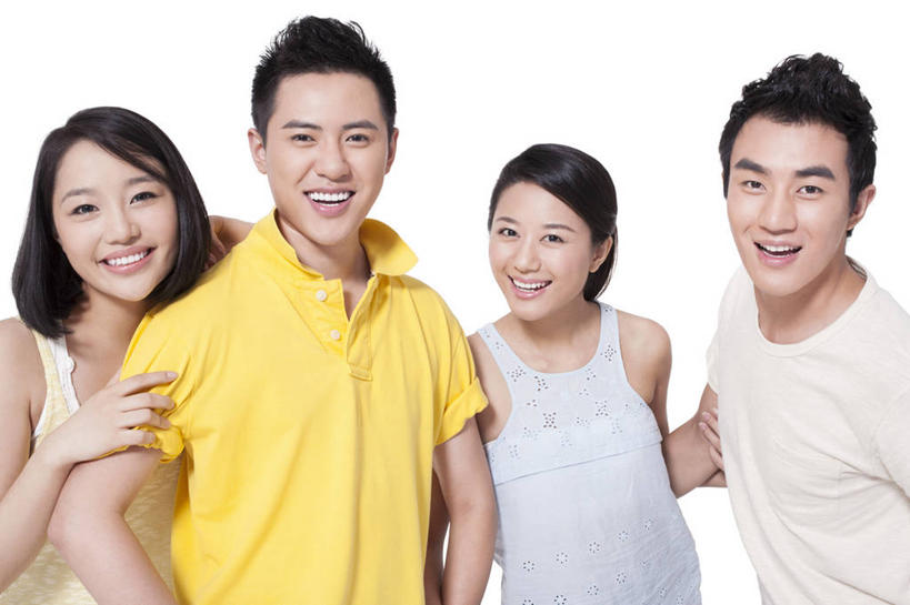 东方人,成年人,四个人,笑,微笑,露齿笑,横图,留白,白色背景,正面,时尚,友谊,幸福,北京,中国,亚洲,一排,整齐,并排,休闲装,排列,健康,搭,摄影,影棚,生活方式,酷,搭着,队列,摄影棚,肖像,东亚,集体照,团结,男人,男性,年轻男性,年轻女性,女人,女性,亚洲人,中国人,年轻人,半身,彩图,影棚拍摄,欢乐,拍摄,挨着