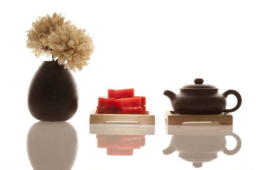 点心,无人,横图,留白,白色背景,早餐,静物,花瓶,北京,中国,亚洲,堆叠,反射,面粉,美味,食品,饮品,餐盘,小吃,饮食,装饰品,花,食物,饮料,红色,插花,茶壶,甜食,诱惑,摄影,有机食品,创造力,高雅,风格,简单,膳食,可口,中国文化,山楂糕,东亚,东亚文化,健康食物,式样,适口,想法,彩图,传统文化