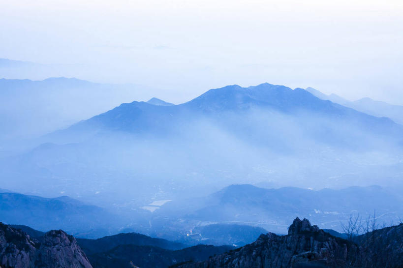 无人,横图,俯视,航拍,室外,旅游,度假,神秘,美景,山,雾,泰山,中国,亚洲,地形,景观,水平线,黎明,娱乐,风景,天空,自然,地标建筑,享受,休闲,景色,放松,摄影,宁静,鸟瞰,自然风光,自然现象,东亚,地貌,山东省,自然地理,彩图,高角度拍摄,旅行