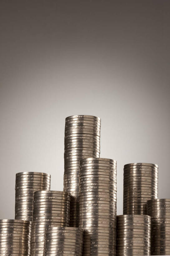 无人,银行,竖图,留白,赚钱,钱,人民币,静物,北京,中国,亚洲,一堆,许多,堆叠,堆积,灰色背景,丰富,钱币,很多,概念,储蓄,财富,金融,投资,摄影,生长,经济,堆,利润,流通,贸易,东亚,发展,计划书,繁荣,膨胀,货币,现金,硬币,彩图,影棚拍摄,财会