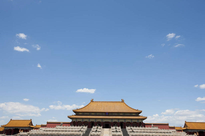 无人,故宫,宫殿,横图,室外,白天,留白,度假,建筑,北京,中国,亚洲,对称,云,首都,古典,宏伟,历史,传统,城墙,蓝色,风景,地标建筑,摄影,城楼,宁静,风格,都市风光,中国文化,东亚,万里无云,彩图,旅行,传统文化,过去