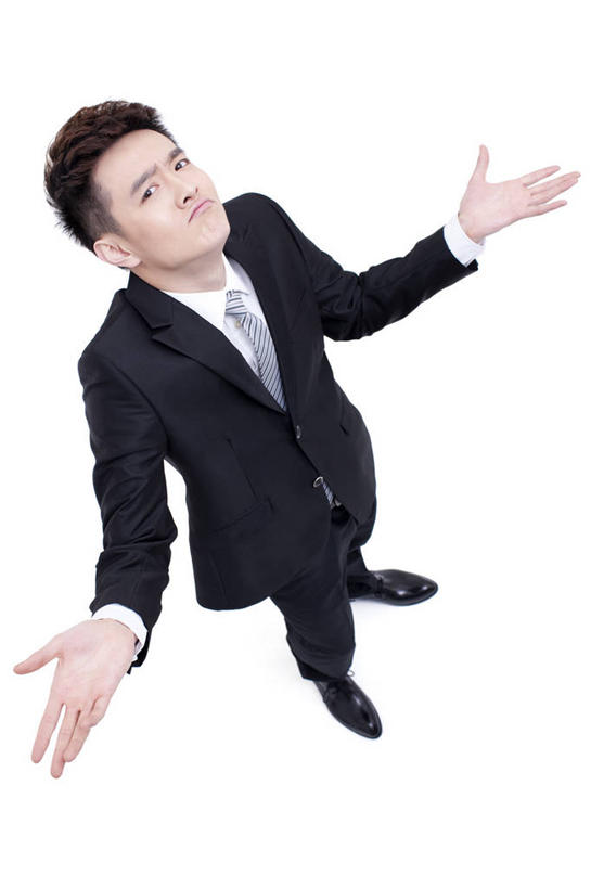 东方人,成年人,一个人,商务人士,商务男性,站,竖图,俯视,留白,白色背景,侧面,衬衫,商务,时尚,北京,中国,亚洲,仅一个男性,仅一个人,套装,正装,领带,现代,仅一个年轻男性,耸肩,摄影,影棚,生活方式,摄影棚,商务装,问题,工薪阶层,东亚,男人,男性,年轻男性,亚洲人,中国人,年轻人,白领,上班族,张开手臂,彩图,高角度拍摄,影棚拍摄,衬衣,拍摄,办公室职员