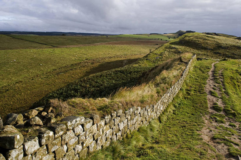 无人,横图,室外,白天,旅游,度假,美景,英国,欧洲,墙,地形,景观,图像,历史,娱乐,英格兰,风景,自然,地标建筑,享受,休闲,景色,放松,摄影,考古学,自然风光,英国文化,诺森伯兰郡,哈德良长城,彩图,旅行,过去