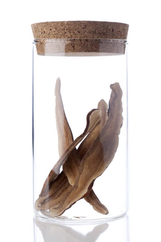 无人,竖图,留白,白色背景,灵芝,静物,玻璃,北京,中国,亚洲,反射,材料,瓷器,草药,药草,软木塞,传统,自然,瓶子,干花,瓶盖,摄影,有机食品,简单,草本,中国文化,干的,中医,东亚,替代疗法,彩图,影棚拍摄,传统文化,成分