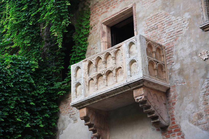 无人,横图,阳台,意大利,欧洲,砖,城镇,爬山虎,图像,风景,地标建筑,摄影,都市风光,威尼托大区,维罗纳,彩图,旅行,罗密欧,朱丽叶