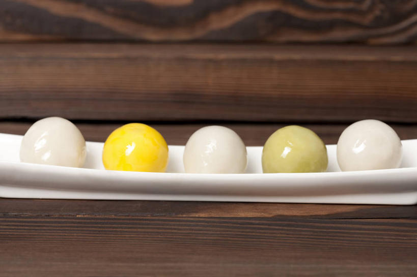 无人,横图,特写,静物,元宵节,一排,节日,整齐,食品,排列,盘子,摄影,队列,中国文化,汤圆,东亚文化,彩图,影棚拍摄,传统文化,传统节日