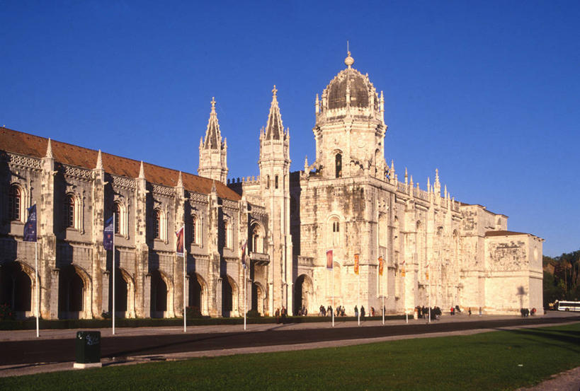 无人,横图,室外,白天,建筑,葡萄牙,欧洲,节日,首都,图像,文化,里斯本,蓝色,风景,天空,地标建筑,祈祷,健康,许愿,摄影,宗教,建造,信仰,纪念,祈求,基督教,都市风光,天主教,修道院,信念,万里无云,贝伦,神学院,修院,隐修院,平安,彩图,旅行