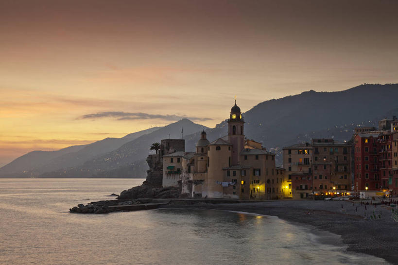 无人,教堂,横图,室外,日落,水,意大利,欧洲,液体,海岸线,陆地,调料,盐,调味品,图像,调味料,食盐,风景,黄昏,地标建筑,摄影,宗教建筑,盐水,利古里亚大区,海滩,彩图,旅行,海港