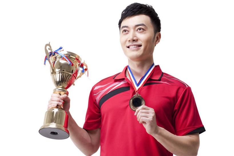 东方人,成年人,一个人,运动员,笑,微笑,露齿笑,横图,留白,白色背景,正面,运动服,锻炼,快乐,兴奋,幸福,骄傲,成功,胜利,比赛,运动,信心,竞争,北京,中国,亚洲,第一名,仅一个男性,仅一个人,欢呼,庆祝,标志,数字,文字,字符,竞技运动,拿着,娱乐,标识,刺激,仅一个年轻男性,职业,休闲,奥运,活力,力量,自信,摄影,阿拉伯数字,影棚,享乐,体育运动,成就,摄影棚,奖牌,金牌,出示,东亚,队服,体育活动,获胜,体育,男人,男性,年轻男性,亚洲人,中国人,年轻人,体育运动员,运动选手,半身,彩图,影棚拍摄,健身,欢乐,开心,拍摄,奖杯