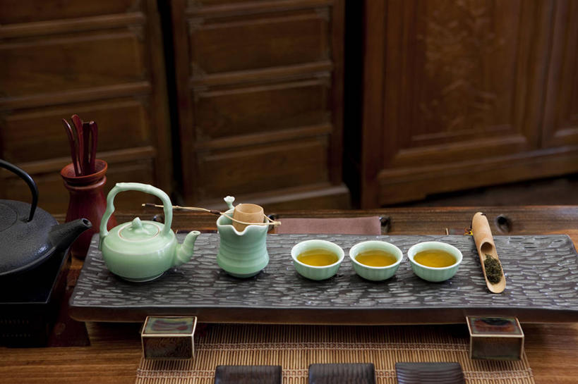 无人,横图,室内,正面,下午茶,茶,柜子,静物,北京,中国,亚洲,一排,整齐,绿茶,茶道,茶叶,食品,饮品,古典,杯,茶盘,传统,饮食,食物,饮料,排列,容器,茶馆,陶器,摄影,中国茶,队列,可口,清新,中国文化,烧水壶,古典风格,东亚,热饮,东亚文化,健康食物,适口,茶杯,彩图,传统文化,青瓷