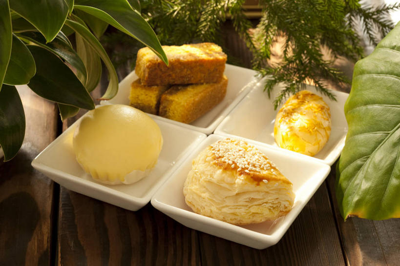 点心,无人,横图,彩色,特写,烘焙,桌子,静物,餐具,中国,亚洲,堆叠,装饰,美味,食品,小吃,饮食,盘子,甜食,诱惑,摄影,五颜六色,色彩斑斓,膳食,清新,五彩缤纷,东亚,核桃酥,五彩斑斓,五光十色,彩图,影棚拍摄,桂花糕,榴莲酥,流沙包