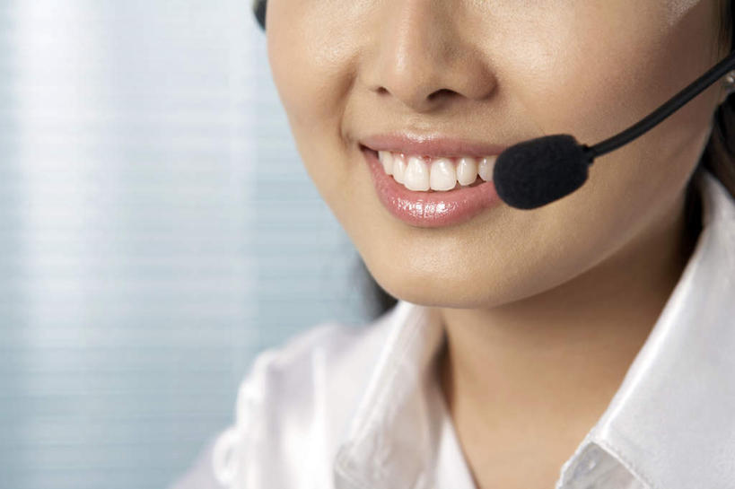 一个人,秘书,坐,微笑,横图,留白,正面,仰视,通讯,信心,技术,北京,中国,亚洲,小贩,服装,工作,听,衣服,服务,摄影,服饰,便利,专心,呼叫中心,解释,衣着,穿着,盲人,放音设备,衣饰,无忧无虑,年轻女性,中国人,年轻人,彩图,低角度拍摄,办公室职员,操作员