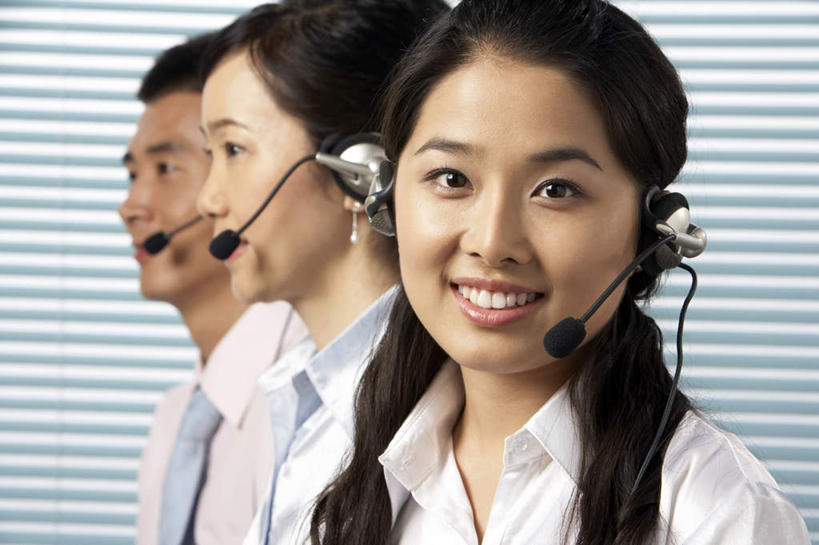 老年人,脸,头,脸颊,三个人,秘书,站,横图,俯视,正面,侧面,通讯,自由,合作,团队,信心,技术,北京,中国,亚洲,小贩,服装,并排,工作,领带,听,肩膀,衣服,看,活力,服务,摄影,服饰,便利,专心,呼叫中心,高雅,衣着,穿着,肖像,出示,盲人,放音设备,衣饰,无忧无虑,老年女性,年轻男性,年轻女性,中国人,年轻人,头部,脸部,脸蛋,面部,彩图,高角度拍摄,办公室职员,操作员