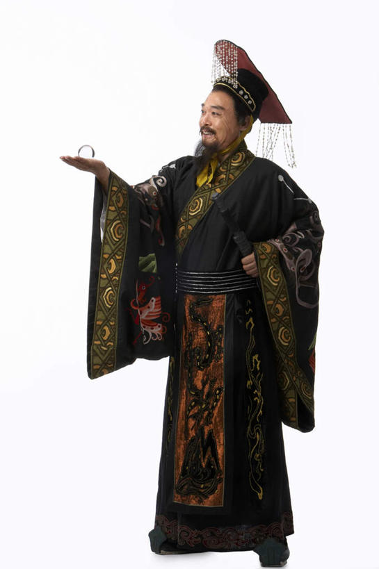 东方人,中年人,老年人,胡须,一个人,演员,站,微笑,竖图,白色背景,民族服装,快乐,仅一个男性,仅一个人,仅一个中年男性,服装,透明,水晶,古典,文化,传统,球,衣服,水晶球,武器,幻想,摄影,服饰,皇帝,古装,剑,中国文化,算命,秦朝,韵味,预测,老年男性,男人,男性,中年男性,中国人,胡子,络腮胡,彩图,影棚拍摄,传统服装,民俗服,传统文化