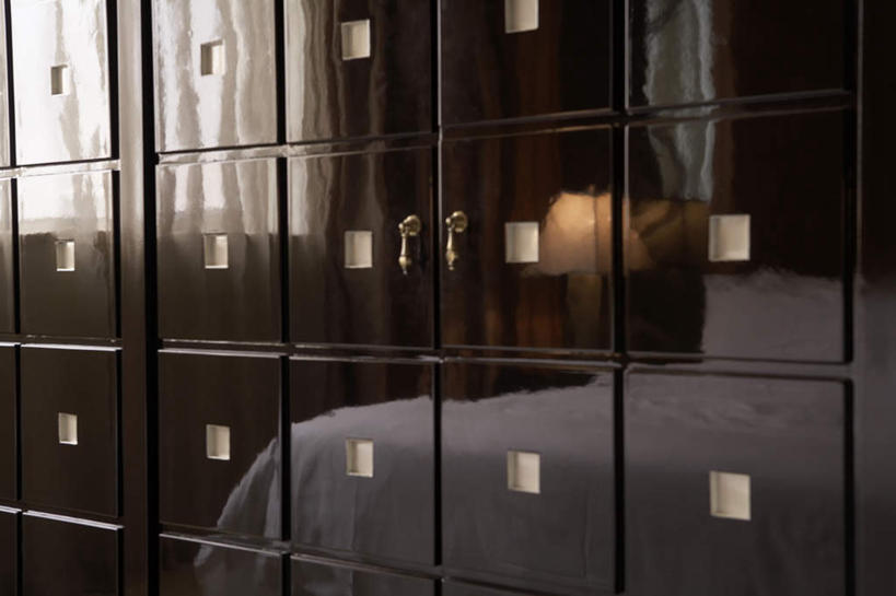 无人,横图,室内,留白,绘画,床,柜子,家具,门,卧室,酒店,艺术,反射,门口,壁橱,古典,文化,现代,工艺品,品味,摄影,美术,高雅,华贵,美学,木版画,版画,彩图,当代