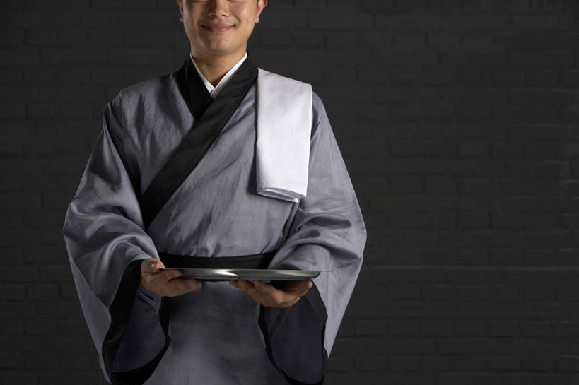 一个人,服务员,横图,制服,幸福,仅一个男性,仅一个人,准备,餐盘,仅一个年轻男性,灰色,盘子,职业,服务,摄影,关爱,中国文化,机敏,尊敬,男人,男性,年轻男性,中国人,年轻人,服务生,侍者,彩图,影棚拍摄,传统服装,传统文化,精力,西汉王朝