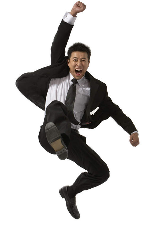 东方人,一个人,商务人士,商务男性,跳,微笑,竖图,留白,白色背景,衬衫,商务,欣喜若狂,兴奋,成功,仅一个男性,仅一个人,套装,欢呼,庆祝,公文包,半空,大喊,刺激,仅一个年轻男性,活力,力量,摄影,享乐,敏捷,商务装,工薪阶层,无忧无虑,招聘,获胜,男人,男性,年轻男性,中国人,年轻人,拳头,白领,上班族,彩图,影棚拍摄,衬衣,办公室职员,精力