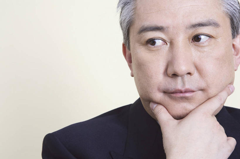 东方人,中年人,室内,白色背景,商务,生活方式,肖像,男人,男性,亚洲人,彩图,影棚拍摄,首席执行官