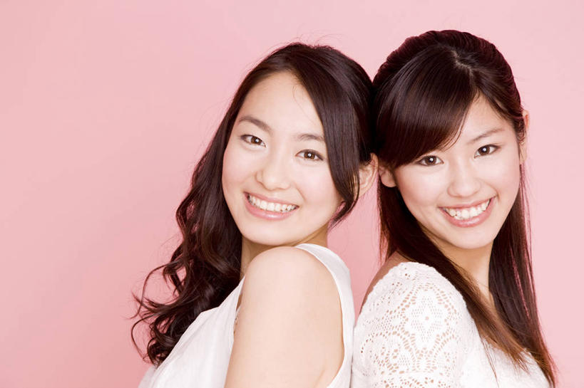 东方人,笑,微笑,室内,友谊,亚洲,肖像,女人,亚洲人,年轻人,彩图,影棚拍摄