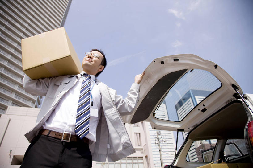 东方人,商务,建筑,汽车,名片,工作,云,盒子,天空,职业,建造,男人,男性,亚洲人,年轻人,彩图,递送