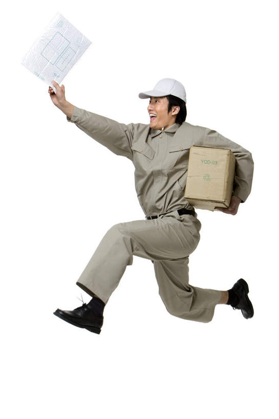 东方人,成年人,一个人,邮局,跑,微笑,竖图,白色背景,侧面,制服,快乐,中国,仅一个男性,包装,邮件,纸箱,半空,通信,摄影,影棚,发送,迅速,摄影棚,东亚,可靠,信使,男人,男性,年轻男性,亚洲人,中国人,年轻人,彩图,影棚拍摄,拍摄,递送
