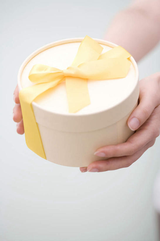 手,特写,礼物,缎带,拿着,盒子,惊奇,彩图,影棚拍摄,给予