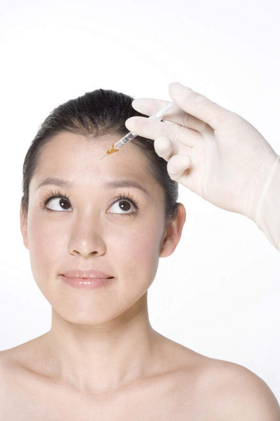 东方人,成年人,脸,头,脸颊,手,头发,裸体,一个人,两个人,竖图,白色背景,化妆,美容,安全,北京,中国,亚洲,仅一个年轻女性,仅一个女性,仅一个人,护肤,药剂,防护,注视,干净,裸露,肩膀,白色,黑色,手套,药品,观察,看,保养,享受,休闲,概念,放松,美女,治疗,斜视,注射,保健,摄影,观看,皮肤,保护,光滑,药物,察看,医疗,注射器,忧虑,鄙视,关注,肖像,裸,保险,预防,东亚,纯净,养颜,注射剂,藐视,讽刺,蔑视,嘲笑,保全,周全,安稳,安定,防护手套,细腻,肉毒杆菌,麻醉剂,平滑,肉毒杆菌毒素,美化,担心,平安,注射液,年轻女性,女人,女性,亚洲人,中国人,年轻人,头部,脸部,脸蛋,面部,彩图,影棚拍摄,肉毒毒素,神经毒素,生物毒素,整形手术,SPA美容,抗衰老