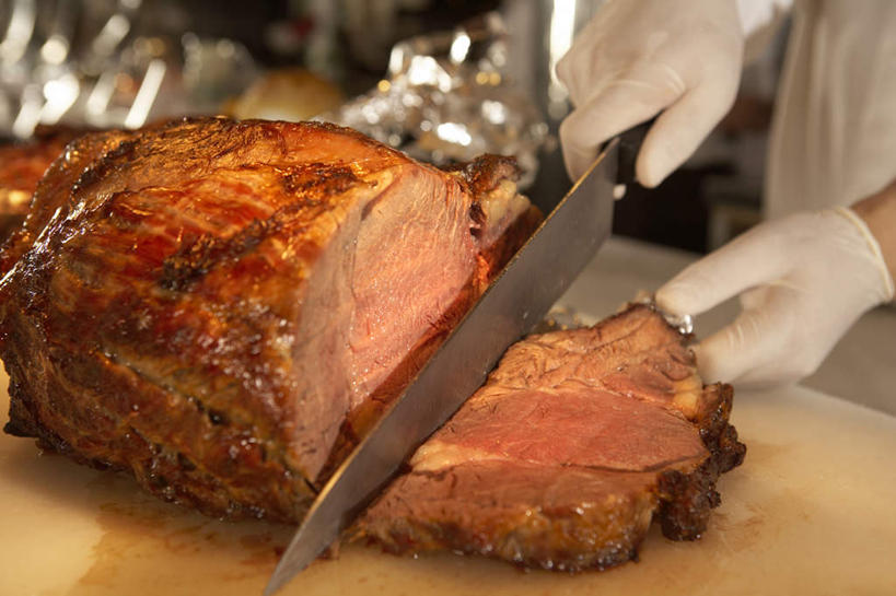 点心,面包,手,一个人,站,横图,室内,特写,烧烤,石油,北京,中国,亚洲,切开,准备,肉,美味,食品,面点,图像,吐司,饮食,食物,糕点,手套,刀,切,放松,摄影,法式面包,剖面,吐司面包,东亚,切面,彩图,多士,听型面包