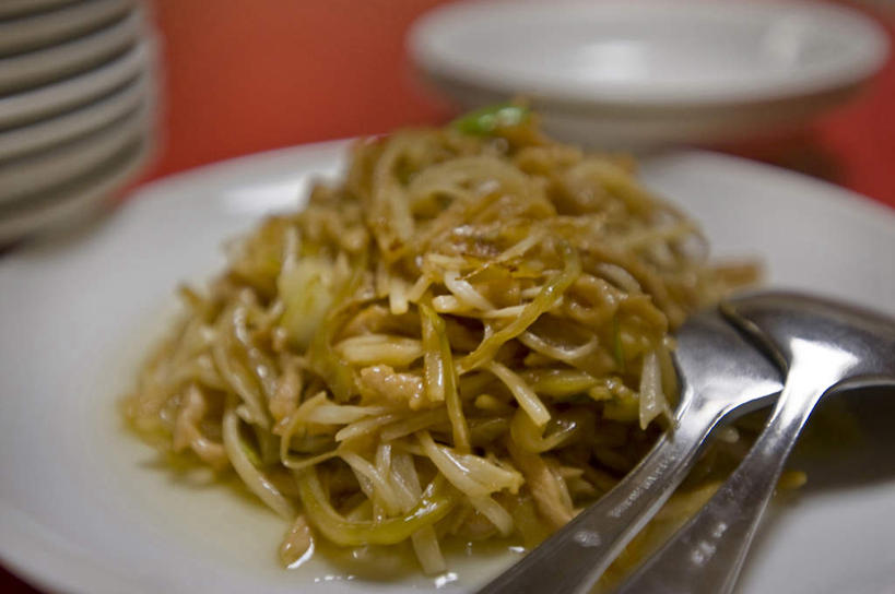 面条,无人,横图,俯视,室内,静物,炒菜,食品,饮食,米粉,一个,盘子,汤匙,碗,摄影,单个,膳食,清新,主菜,东亚文化,健康食物,彩图,高角度拍摄