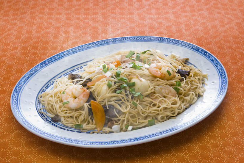 面条,无人,横图,俯视,室内,留白,胡萝卜,静物,蒸汽,蘑菇,炒菜,虾,食品,饮食,一个,盘子,食用菌,摄影,单个,细香葱,膳食,清新,中国文化,主菜,东亚文化,健康食物,海产,彩图,高角度拍摄,装饰菜