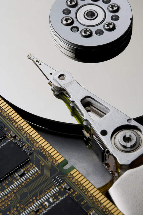 无人,竖图,俯视,特写,互联网,技术,数据,科技,形状,光线,因特网,网络,网址,信息,电路板,电器,域名,光芒,工业,通信,创意,摄影,复杂,电脑芯片,地址,母板,创新,硬盘驱动器,彩图,高角度拍摄