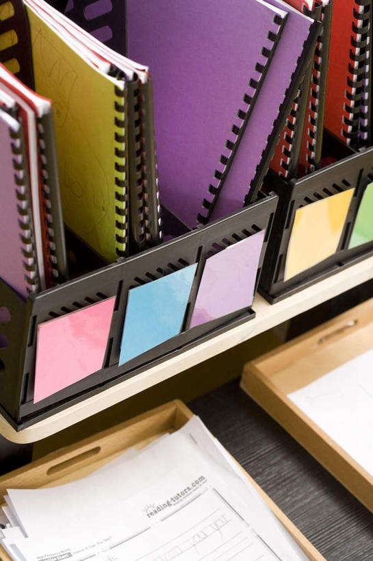 无人,竖图,办公用品,文件夹,教育,英文字母,活页夹,书,彩图,小学