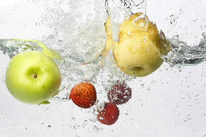 无人,横图,室内,白色背景,正面,水,苹果,梨,荔枝,水果,五个,许多,湿,溅,液体,水滴,食品,饮食,黄色,红色,绿色,白色,青苹果,热带水果,摄影,影棚,落下,动作,简单,清新,摄影棚,健康食物,纯净,洗涤,彩图,影棚拍摄,拍摄,亚洲梨