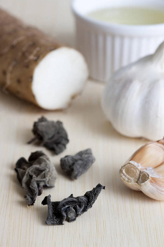 无人,竖图,室内,蔬菜,中国,亚洲,许多,准备,材料,山药,生食,香料,食品,调味品,很多,切块,蒜头,木耳,饮食,碗,摄影,蒜瓣,简单,清新,东亚,健康食物,开胃酱,大蒜,彩图,影棚拍摄,成分