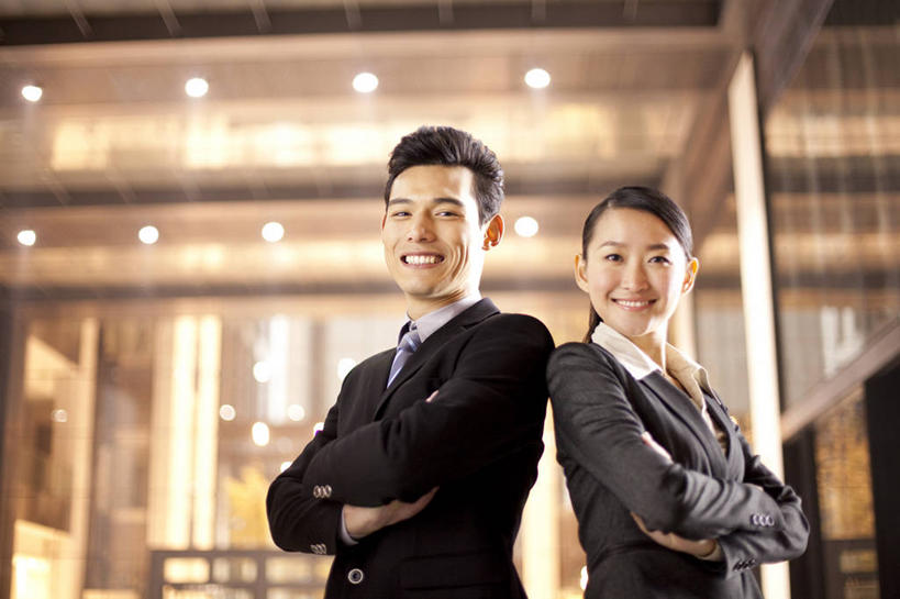 东方人,两个人,商务人士,商务男性,商务女性,办公室,站,双手交叉,微笑,横图,室外,夜晚,正面,衬衫,商务,快乐,满意,幸福,骄傲,成功,合作,团队,信心,城市,北京,中国,亚洲,套装,工作,刺激,背靠背,职业,思考,办公大楼,活力,决定,摄影,照亮,领导,双手抱胸,加班,肖像,商务装,工薪阶层,东亚,责任,把握,男人,男性,年轻男性,年轻女性,女人,女性,亚洲人,中国人,年轻人,白领,上班族,半身,彩图,衬衣,机遇,掌控